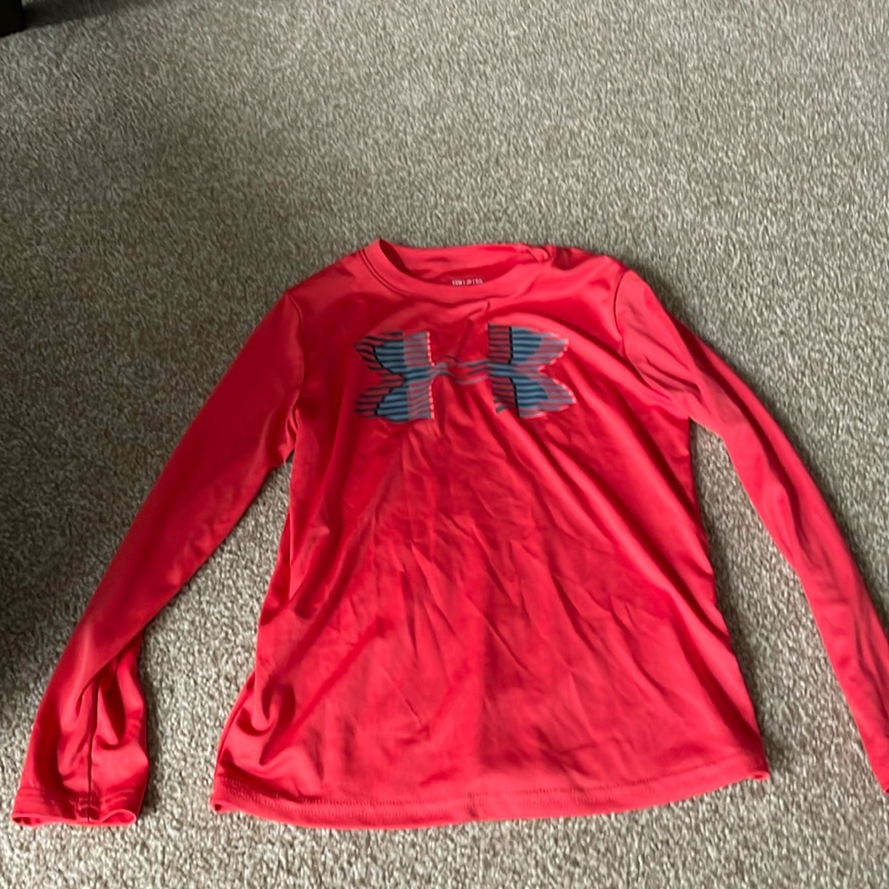Under Armour boys shirt
